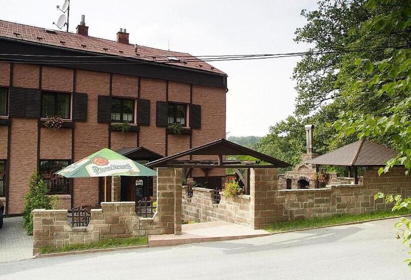 Pension Penzion A Restaurace U Mámy