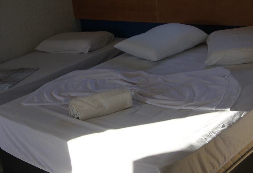 פנסיון Pousada Paraiso Avaré