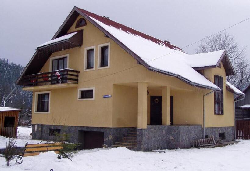 פנסיון Prutets Guest House