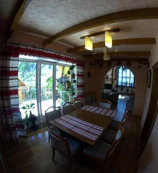 Majatalo Prutets Guest House