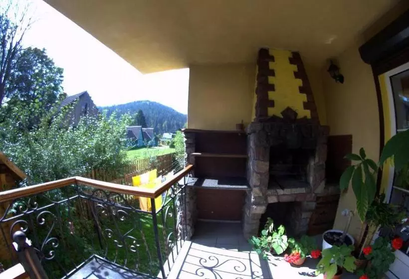 Majatalo Prutets Guest House