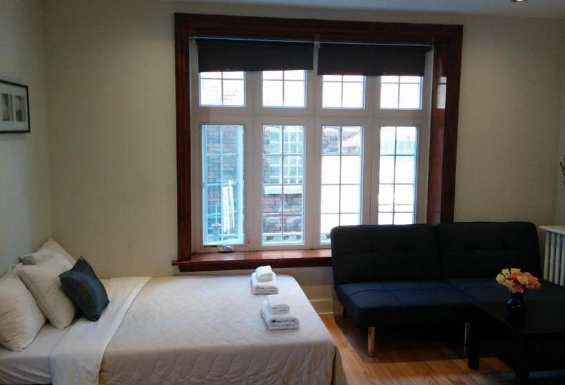 پانسیون The Parkway Garden Guesthouse