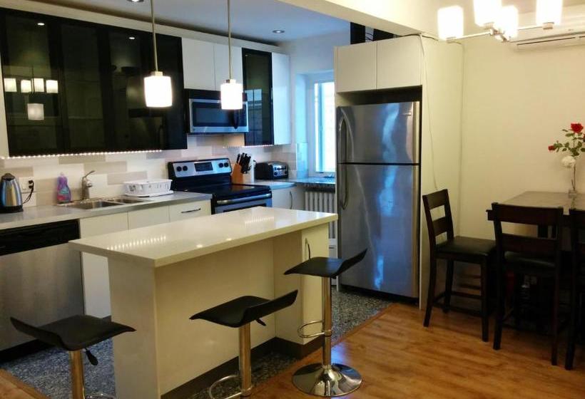 پانسیون The Parkway Garden Guesthouse