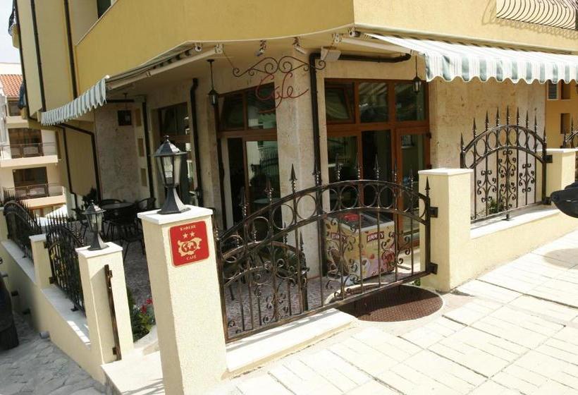 پانسیون Villa Valeev