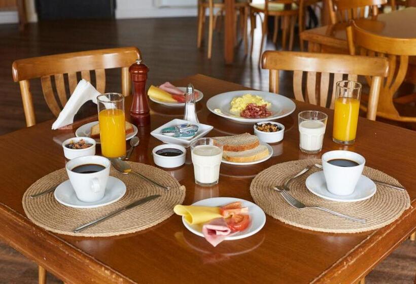 هاستل Hostería El Puma