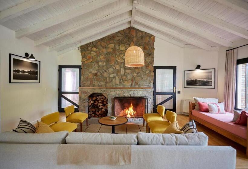 هاستل Hostería El Puma