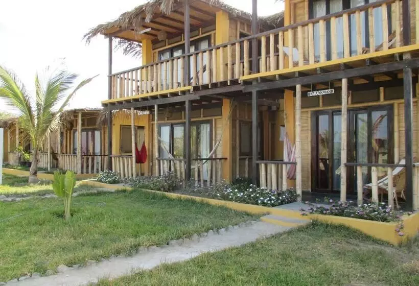 ユースホステル Punta Pacifico Bungalows Mancora