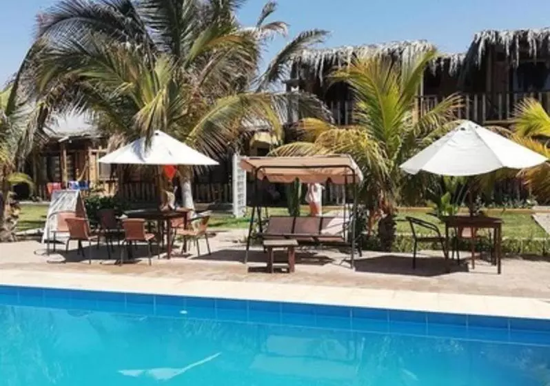ユースホステル Punta Pacifico Bungalows Mancora