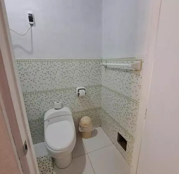 ユースホステル Punta Pacifico Bungalows Mancora