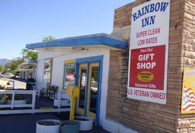 فندق صغير Rainbow Inn & Cottages