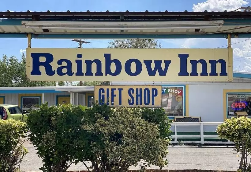 Retkeilymaja Rainbow Inn & Cottages