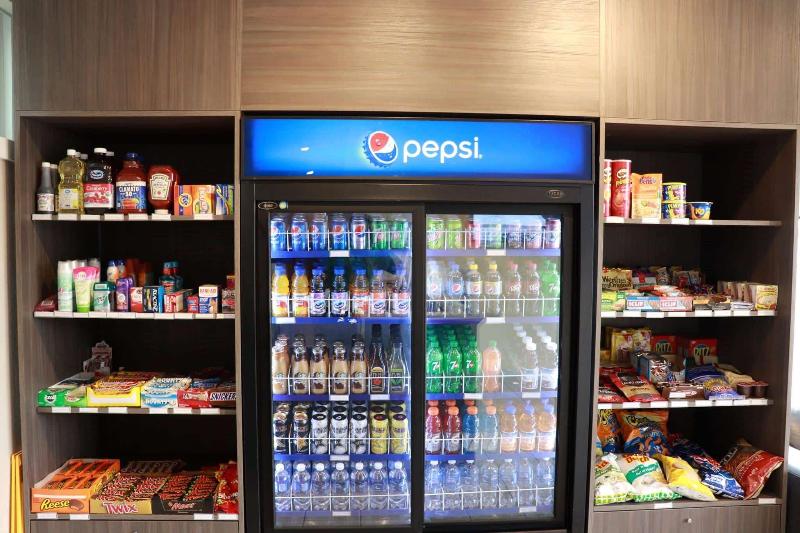 فندق صغير Super 8 By Wyndham Courtenay