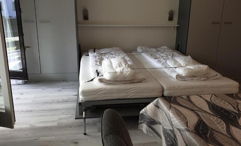 Ferienwohnungen Chesa Clois 24