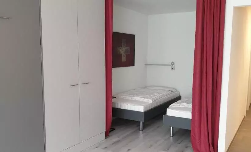 Ferienwohnungen Chesa Clois 24