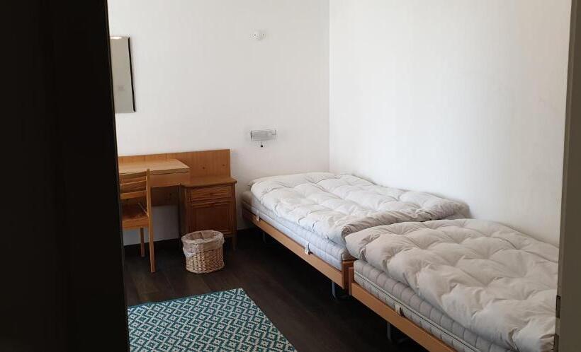 Ferienwohnungen Chesa Clois 24