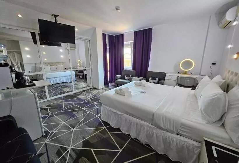 Pensiune Amethyst House