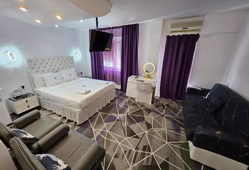 Pensiune Amethyst House