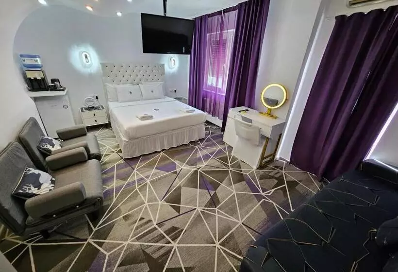 Pensiune Amethyst House