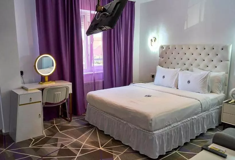 Pensiune Amethyst House