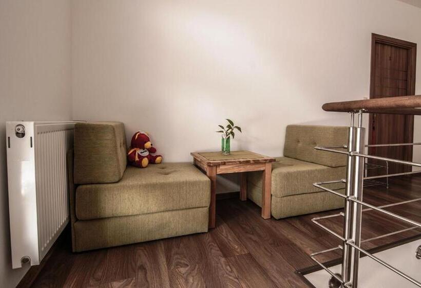 ペンション Apartmanovy Dom Martha A Domček Martuška