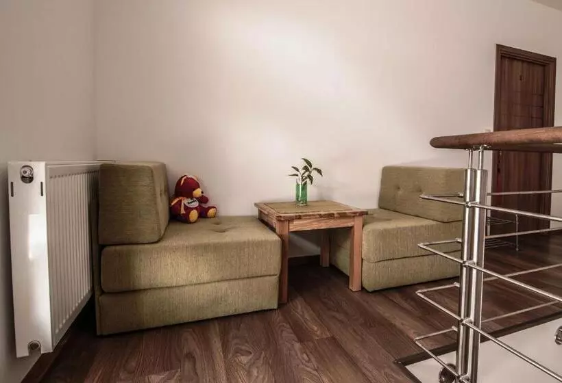 Majatalo Apartmanovy Dom Martha A Domček Martuška