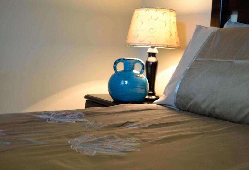 פנסיון Cycas Guest House