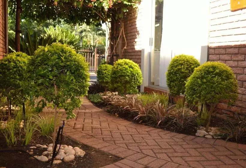 Majatalo Cycas Guest House