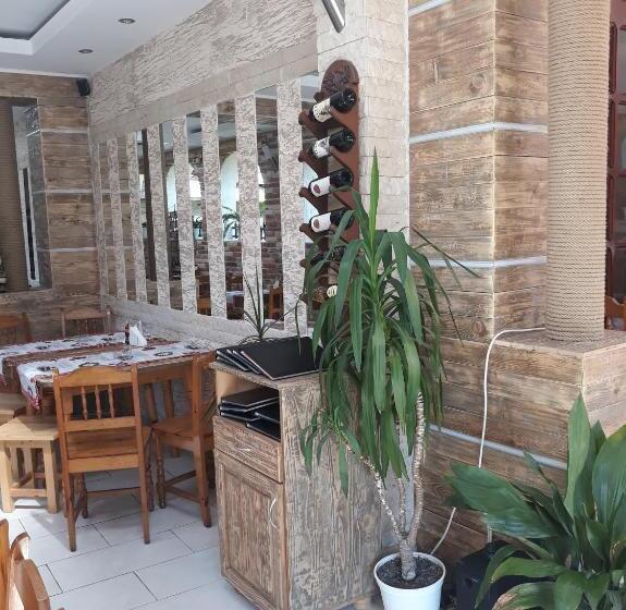 פנסיון Guest House Perla