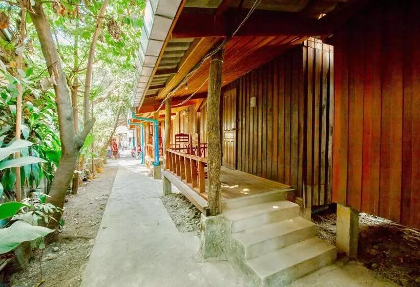 ペンション Molina Bungalows
