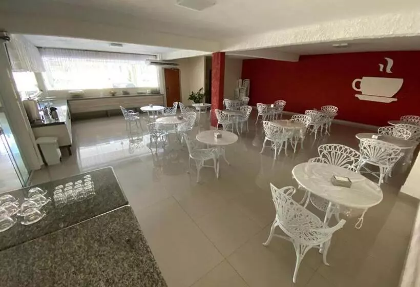 ペンション Pousada Golden House   Próxima Ao Thermas No Centro De Aguas