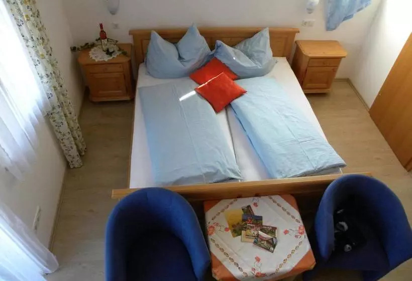 هتل Gästehaus Lisa