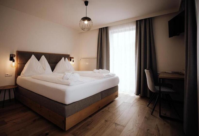 פנסיון Forstauerwirt Hotel & Restaurant