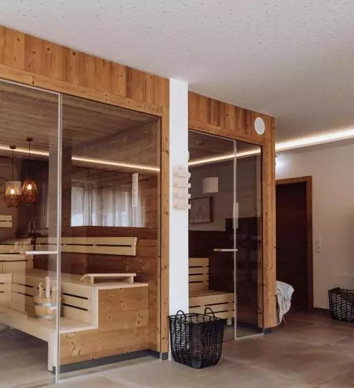 ペンション Forstauerwirt Hotel & Restaurant