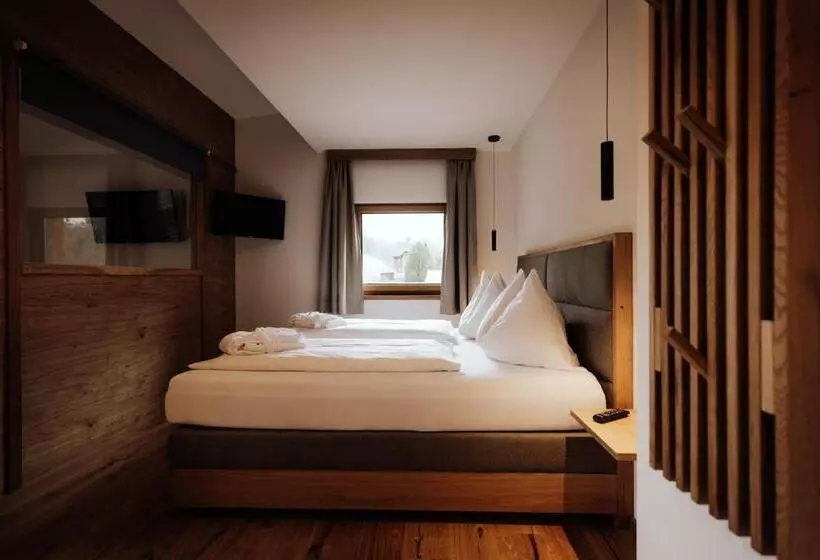 ペンション Forstauerwirt Hotel & Restaurant