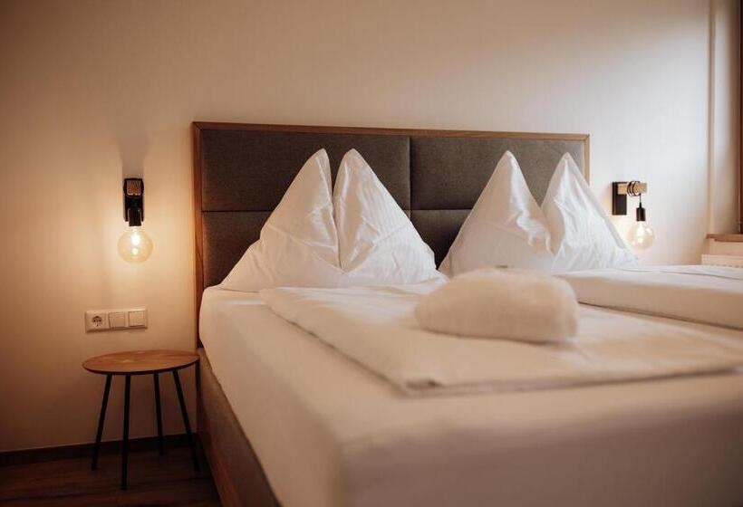 פנסיון Forstauerwirt Hotel & Restaurant