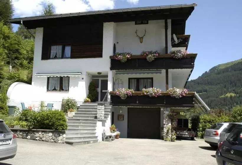 Majatalo Gästehaus Winsauer