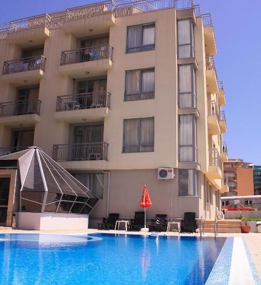 פנסיון Guest House Ask