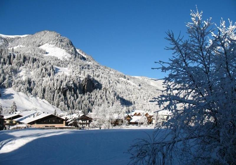 פנסיון Zimmer & Appartements Schwarzenbacher Sonja & Konrad