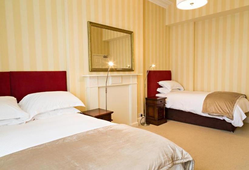 بنسيون The Park Georgian House