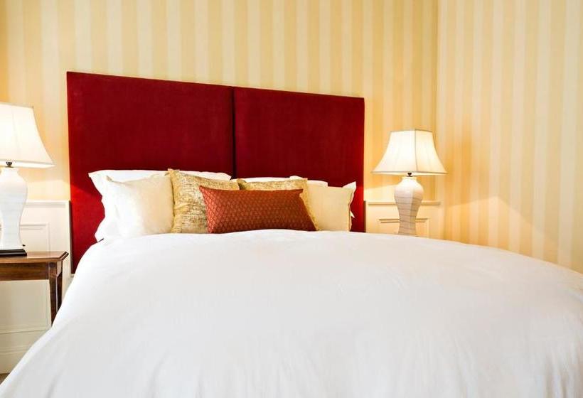 بنسيون The Park Georgian House