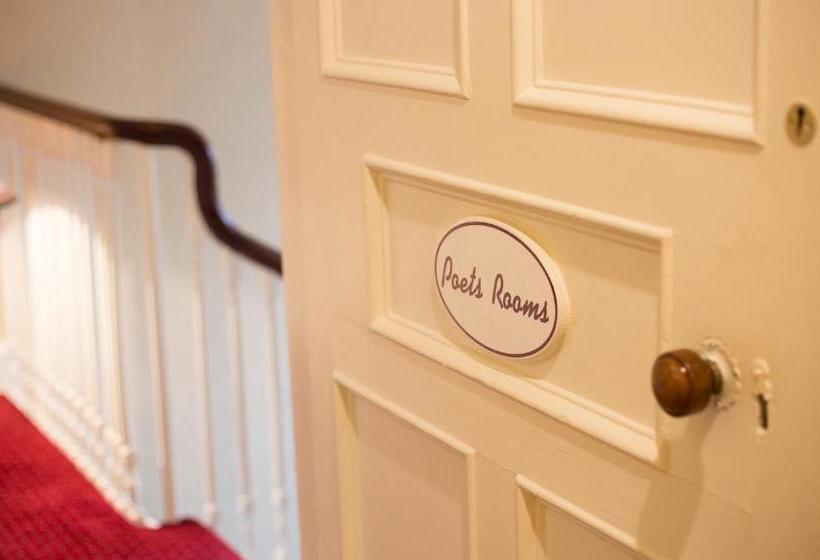 بنسيون The Park Georgian House