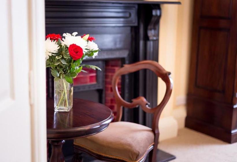 بنسيون The Park Georgian House