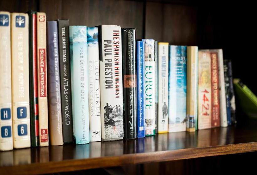 بنسيون The Park Georgian House