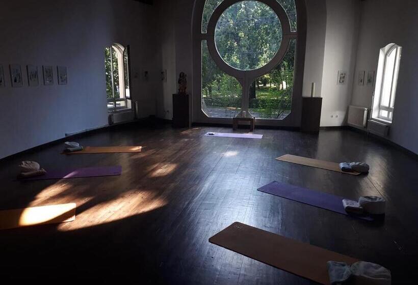 پانسیون The Zen Hostel Posticum