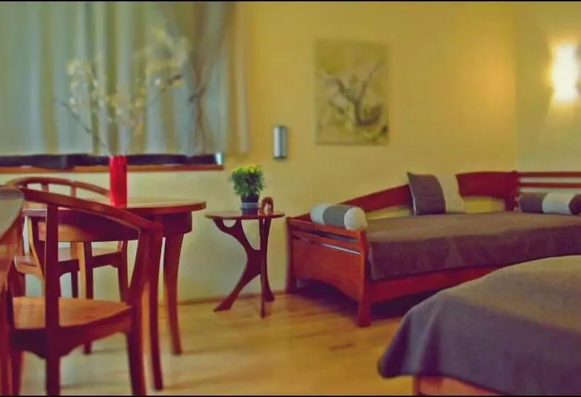 Majatalo The Zen Hostel   Posticum