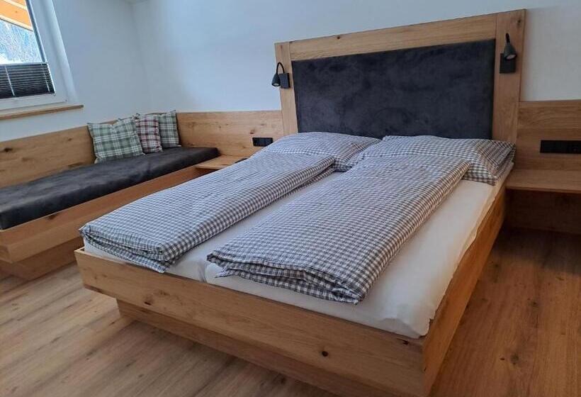 פנסיון Zimmer & Appartements Schwarzenbacher Sonja & Konrad