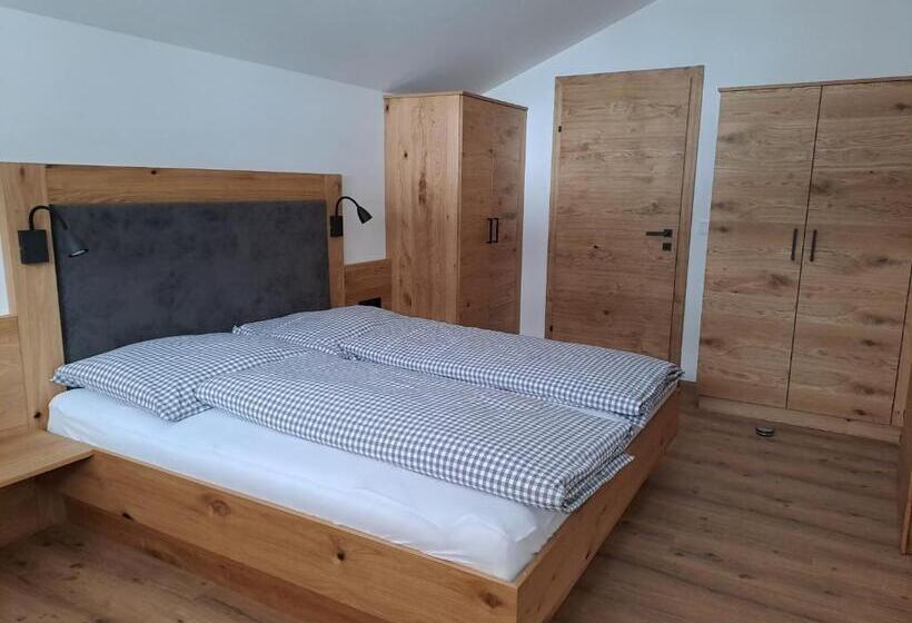 פנסיון Zimmer & Appartements Schwarzenbacher Sonja & Konrad