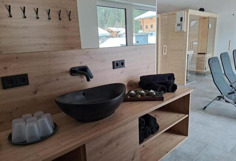 פנסיון Zimmer & Appartements Schwarzenbacher Sonja & Konrad