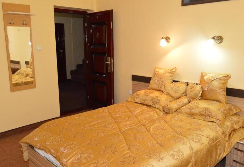 Pensiunea Beverly Hills