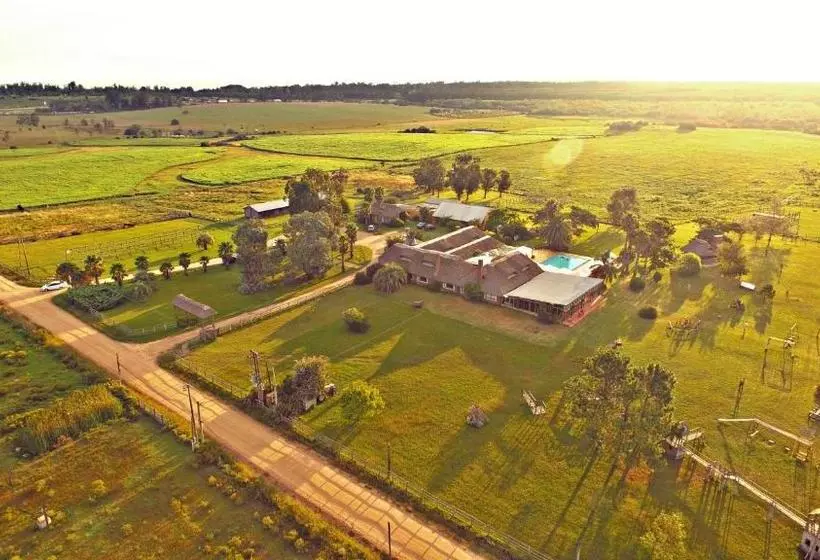 Pueblo Chico Agroturismo